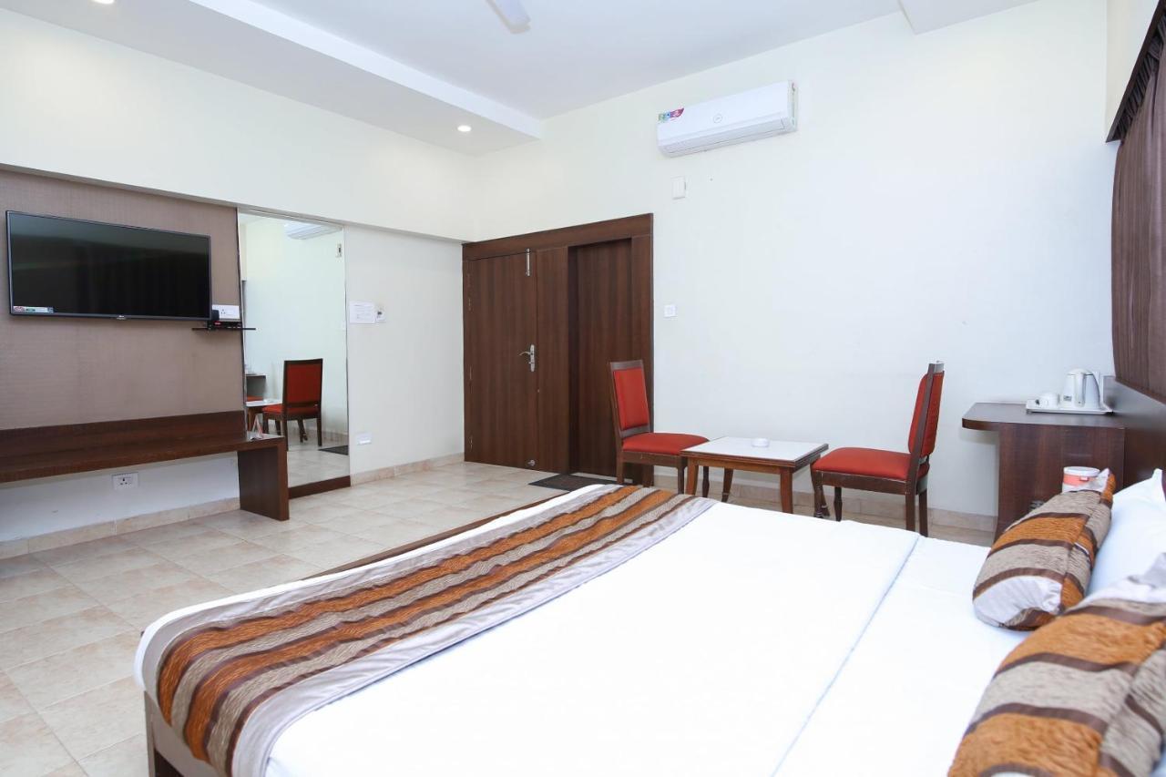 Hotel Jabali Palace Jabalpur Bagian luar foto
