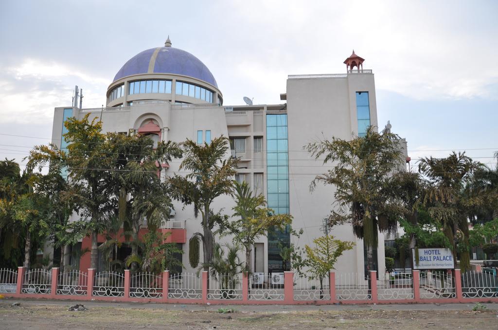 Hotel Jabali Palace Jabalpur Bagian luar foto